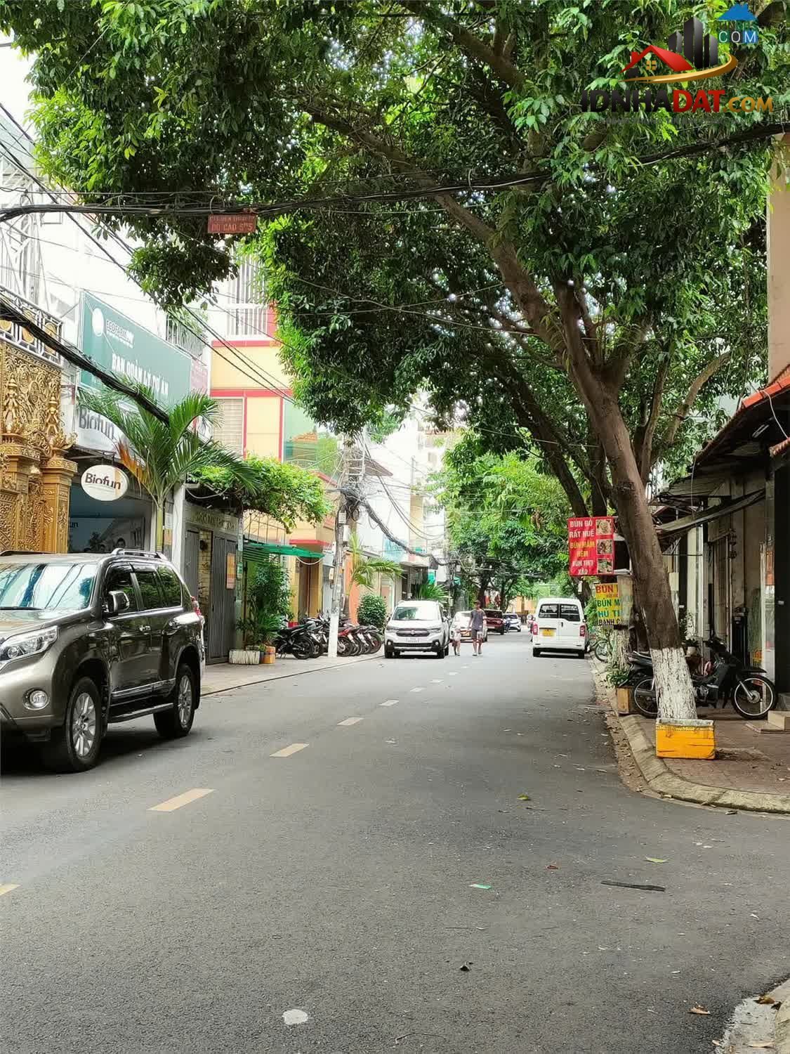 Chủ 1 đời, 90m2, MT ngang 5m, khu HIẾM nhà bán 1/ … – Bán nhà phân lô, liền kề Quận Tân Phú – TP Hồ Chí Minh giá 7 – 10 tỷ