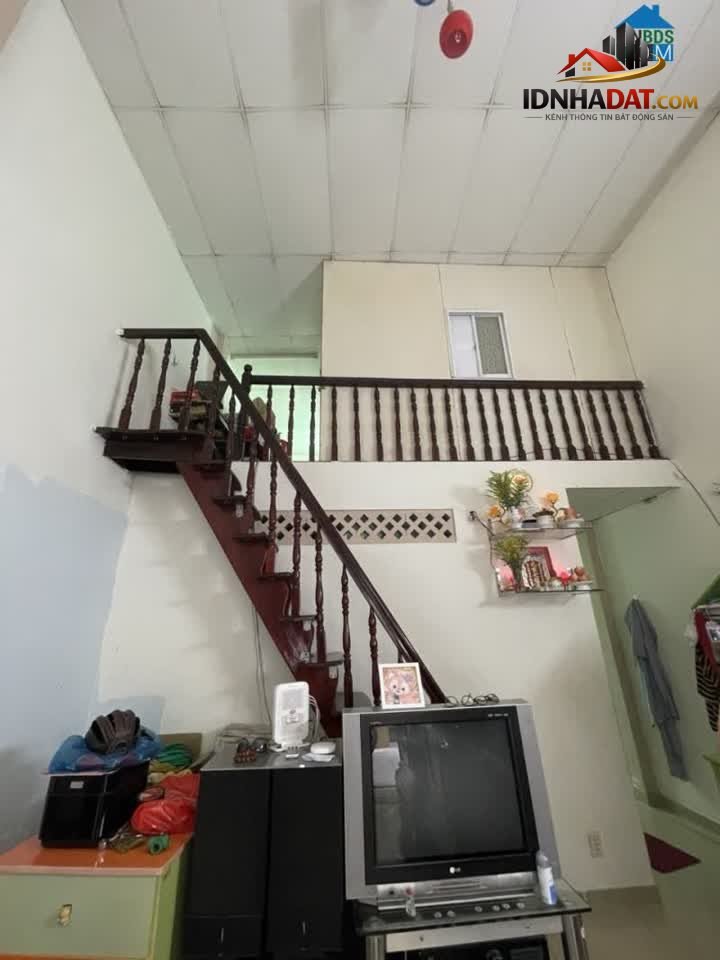 Bán nhà CN 58m2, Hẻm xe hơi Đường Cách Mạng, Quận Tân Phú