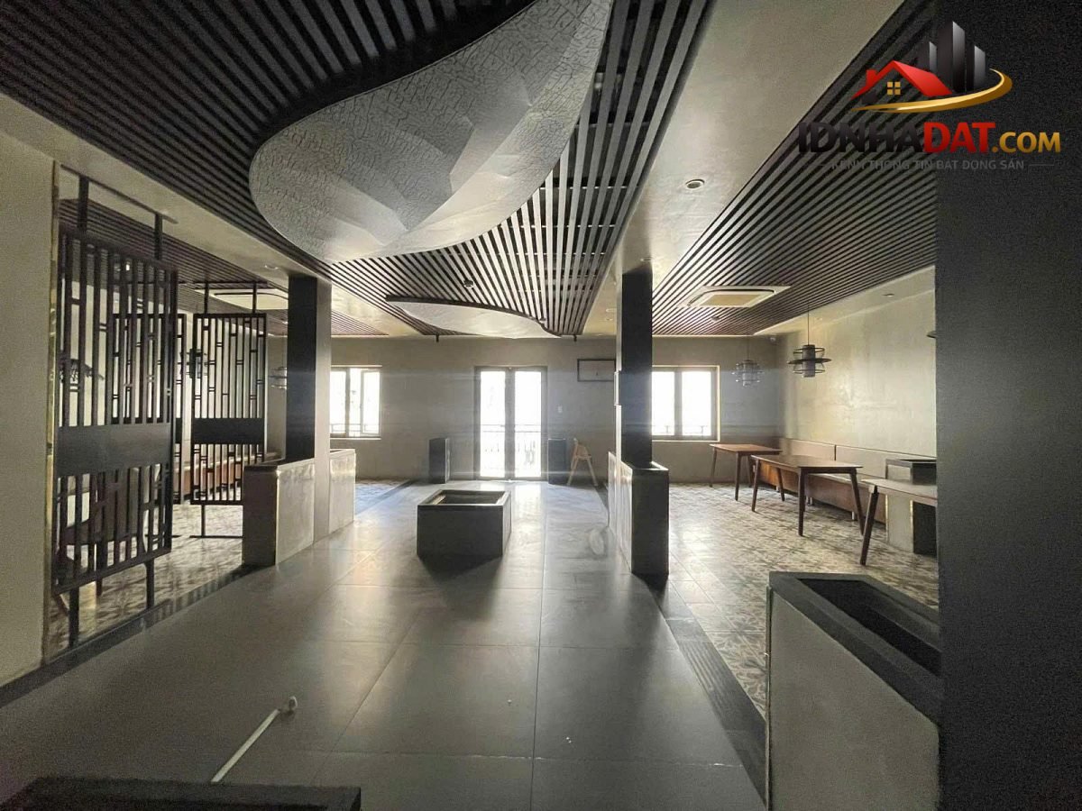 Siêu hiếm tòa nhà vip Sư Vạn Hạnh, Quận 10, hầm 7 tầng giá cực tốt 69 tỷ