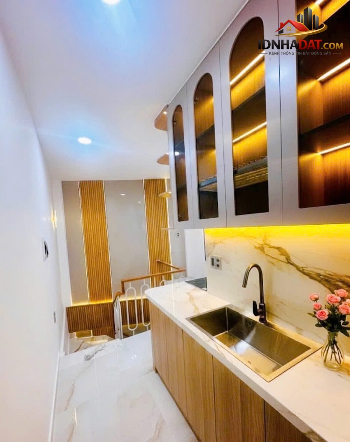 Nhà lô góc mặt tiền Hòa Hưng quận 10 2.3 x 11 m 3 tầng – 6.5 tỷ