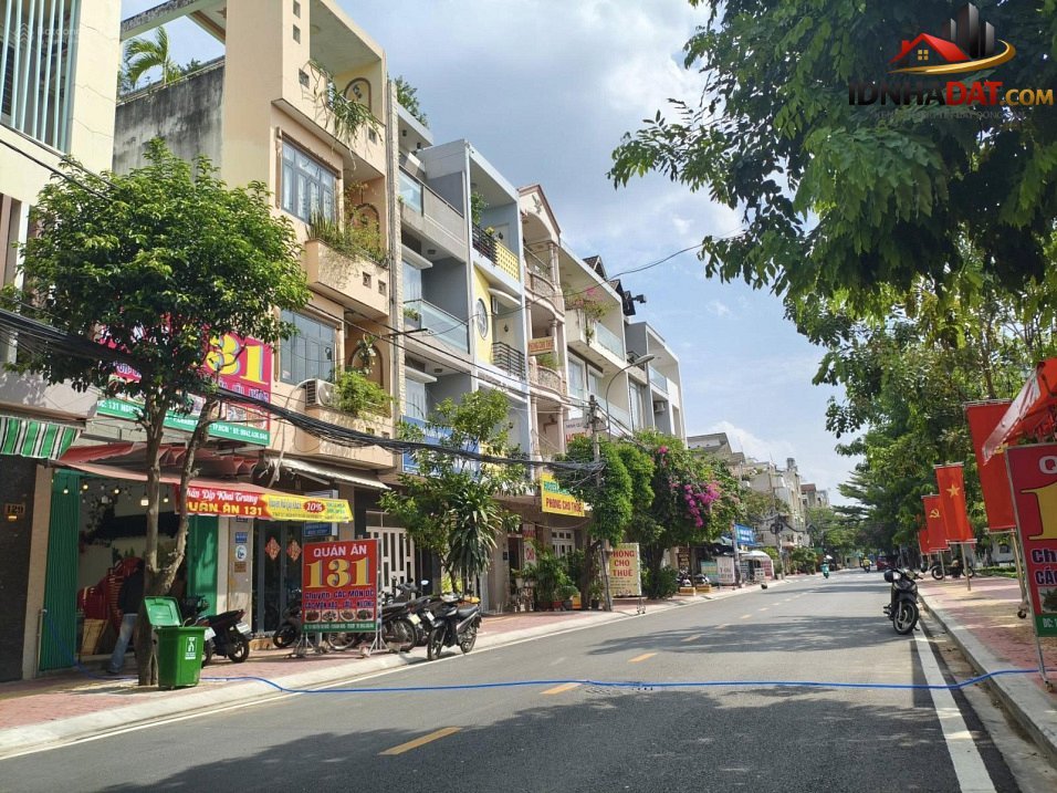 Hiếm bán nhà căn góc 2 mặt tiền Phạm Thế Hiển – Phường cũ Chánh Hưng Quận 8 – Phường mới Chánh Hưng – Thành phố Hồ Chí Minh 126m2 10.7 tỷ
