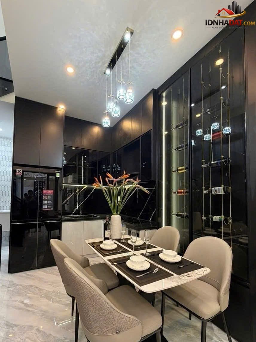 Bán nhà kiệt 3 tầng Ông Ích Khiêm 54m2 giá chỉ 5,9 tỷ – Bán nhà mặt phố Quận Hải Châu – Đà Nẵng giá 5 – 7 tỷ