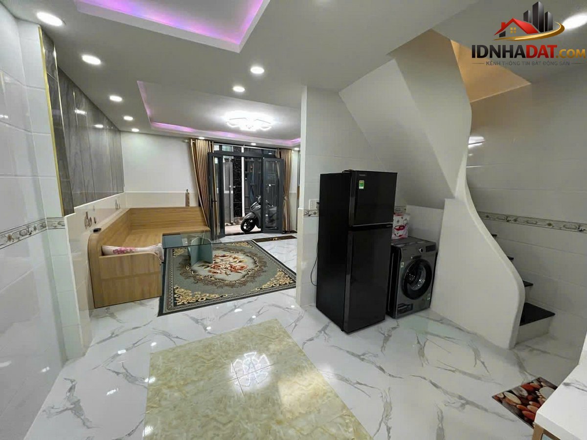 Bán gấp nhà 2 tầng 46m2, 2pn, 3wc, sổ hồng riêng, đường chuyên dùng chính, phường cũ Phú Thuận Quận 7 – Phường mới Phú Thuận – Thành phố Hồ Chí Minh 3.5 tỷ