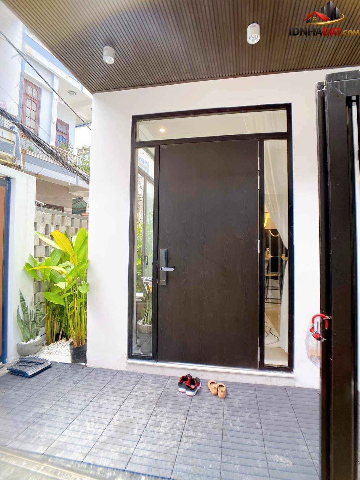 Ngôi nhà phố luôn trong lành nhờ được bọc bởi khu vườn nhỏ - Ảnh 19. Ngôi nhà phố luôn trong lành nhờ được bọc bởi khu vườn nhỏ - Ảnh 19.