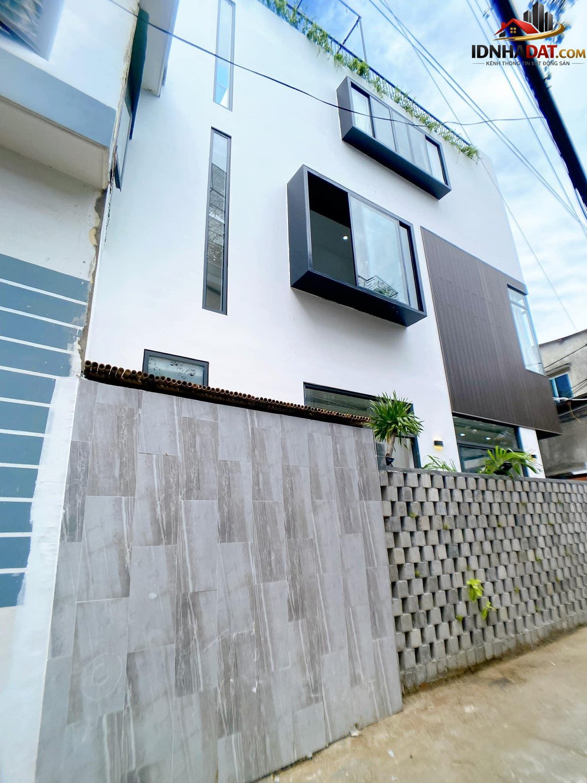 Ngôi nhà phố luôn trong lành nhờ được bọc bởi khu vườn nhỏ - Ảnh 23. Ngôi nhà phố luôn trong lành nhờ được bọc bởi khu vườn nhỏ - Ảnh 23.