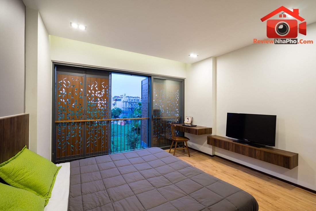 Thiết kế nhà phố lệch tầng ba thế hệ tại TP.HCM: Tối ưu diện tích và ánh sáng- Ảnh 15.