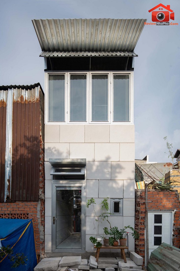 Thiết kế nhà siêu nhỏ 11m2 TP.HCM: Ứng dụng vật liệu nhẹ cho không gian tối giản- Ảnh 1. Thiết kế nhà siêu nhỏ 11m2 TP.HCM: Ứng dụng vật liệu nhẹ cho không gian tối giản- Ảnh 1.