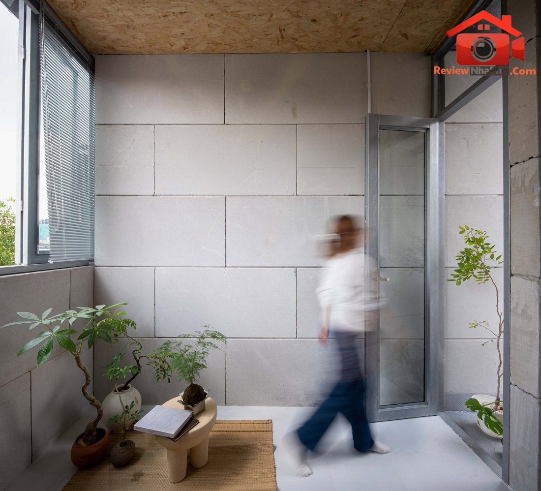 Thiết kế nhà siêu nhỏ 11m2 TP.HCM: Ứng dụng vật liệu nhẹ cho không gian tối giản- Ảnh 9. Thiết kế nhà siêu nhỏ 11m2 TP.HCM: Ứng dụng vật liệu nhẹ cho không gian tối giản- Ảnh 9.