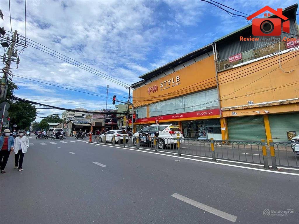 Bán nhà đất Đường Ung Văn Khiêm – Phường cũ 25 Quận Bình Thạnh – Thành phố Hồ Chí Minh REVIEW NHÀ PHỐ 3606 m2 – 199 tỷ