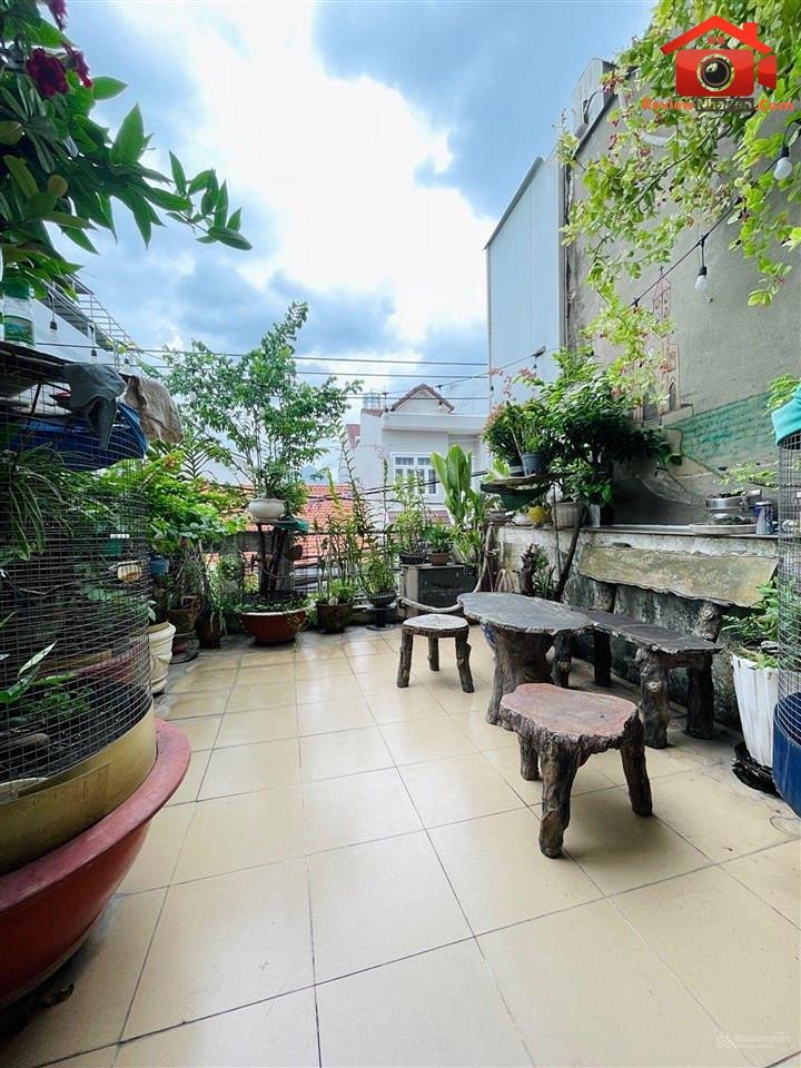 Nhà riêng 4 tầng – Diện tích 72 m2 – Giá 6.3 tỷ – REVIEW NHÀ PHỐ