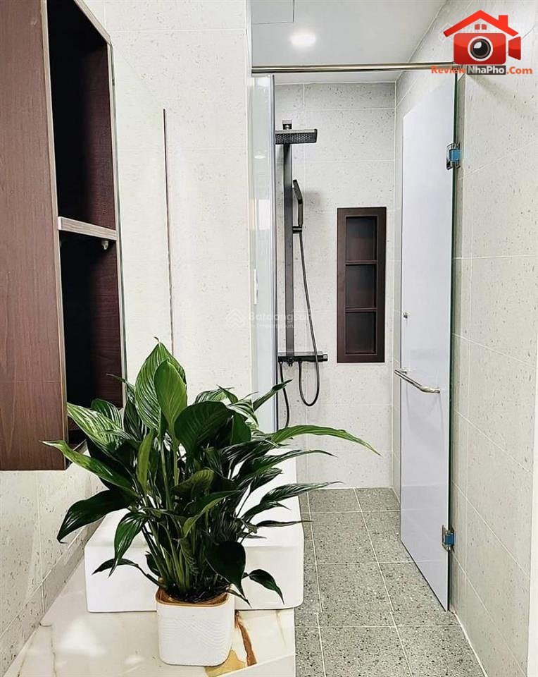 Nhà hẻm 5.5m đường Ngô Quyền – Quận 10 – 73 m2 – Thỏa thuận REVIEW NHÀ PHỐ