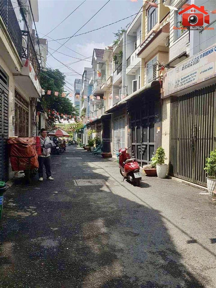 Nhà 3 tầng Đường Thạnh Lộc 17 – Quận 12 – Thành phố Hồ Chí Minh REVIEW NHÀ PHỐ 60 m2 5.98 tỷ