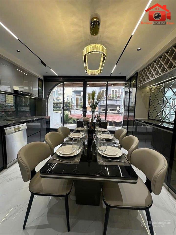 Nhà đẹp mặt tiền Lê Thị Riêng – Quận 12 – 88 m2 – 7.6 tỷ – REVIEW NHÀ PHỐ
