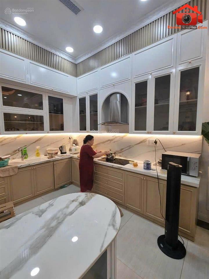 Bán nhà đất Đường Đặng Thùy Trâm – Phường cũ 13 Quận Bình Thạnh – Thành phố Hồ Chí Minh REVIEW NHÀ PHỐ 200 m2 30 tỷ