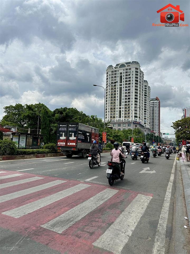 Bán nhà đất Đường Lê Đại Hành – Phường cũ Không xác định Quận 11 – Thành phố Hồ Chí Minh REVIEW NHÀ PHỐ 90 m2 – 10.8 tỷ
