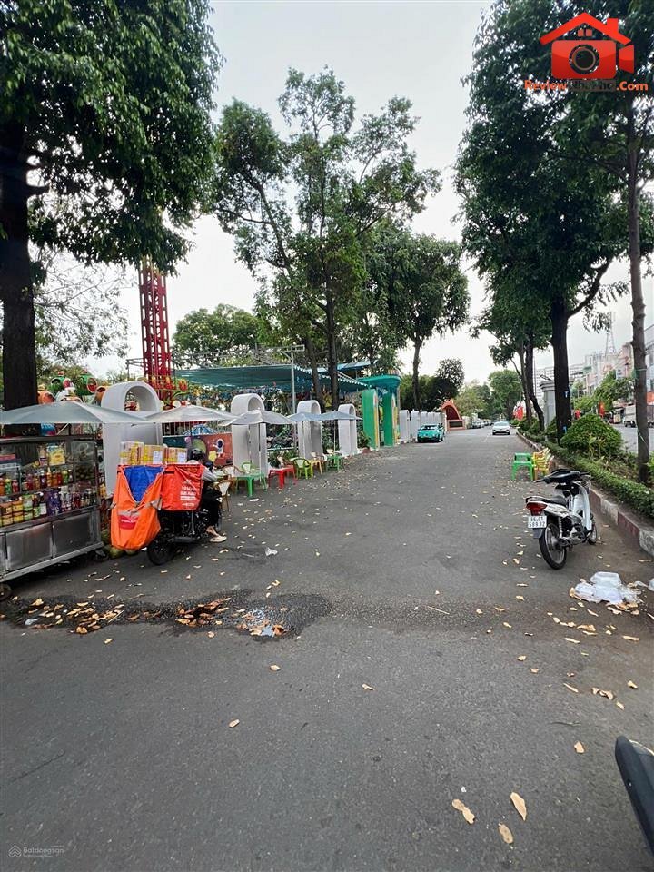 Bán nhà đất Đường Bình Phú – Phường cũ Không xác định Quận 6 – Thành phố Hồ Chí Minh REVIEW NHÀ PHỐ 670 m2 – 115 tỷ