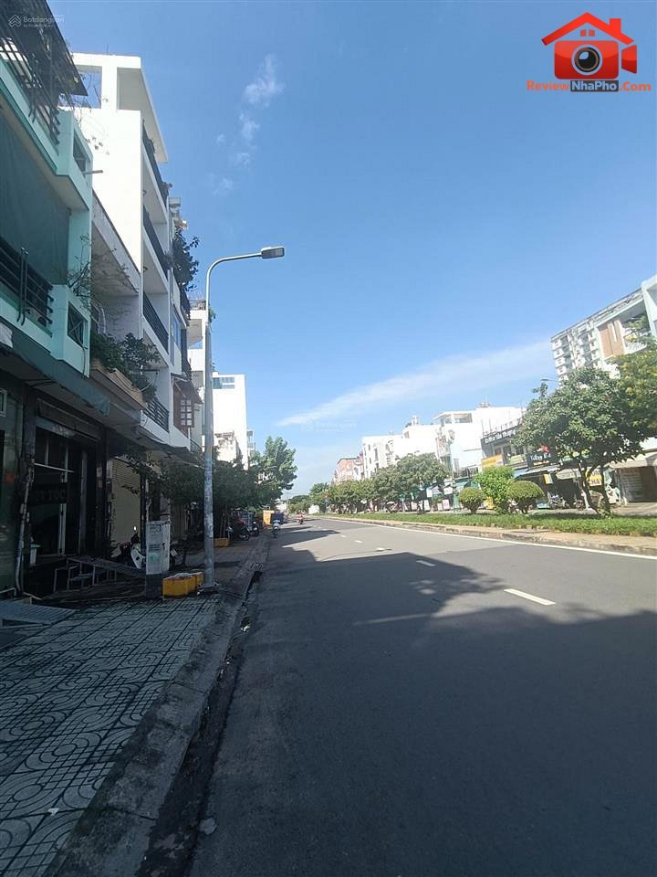 Bán nhà mặt tiền đường Lê Thúc Hoạch – Quận Tân Phú – Thành phố Hồ Chí Minh 9 tỷ