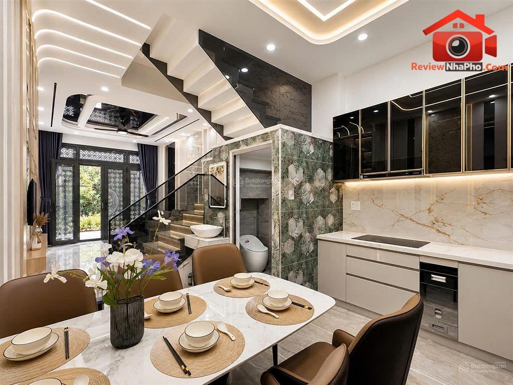 Bán nhà hẻm xe hơi 7.5 tỷ, 40 m², 4 phòng ngủ, TPHCM REVIEW NHÀ PHỐ