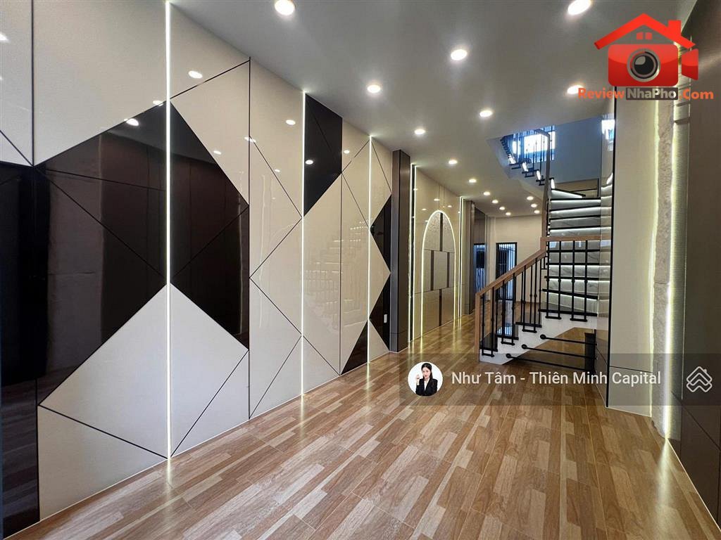 Nhà đẹp mặt tiền Đường Đoàn Thị Điểm – Quận Phú Nhuận – Thành phố Hồ Chí Minh 13.8 tỷ