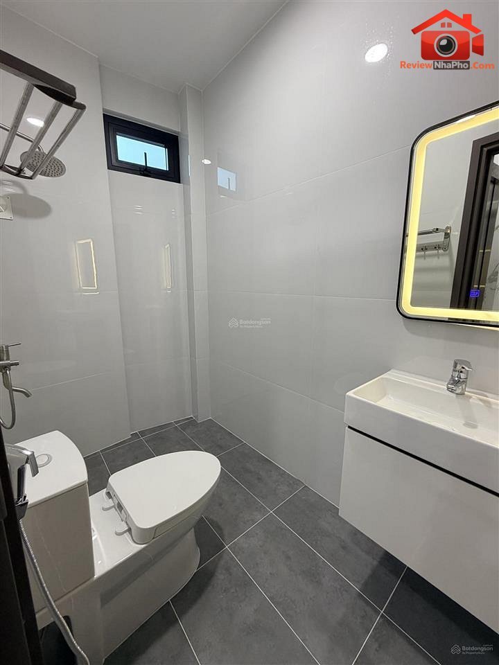 8.6 tỷ – Diện tích 48 m² – Nhà thang máy full nội thất hẻm ô tô, Phường 9, Quận Tân Bình REVIEW NHÀ PHỐ