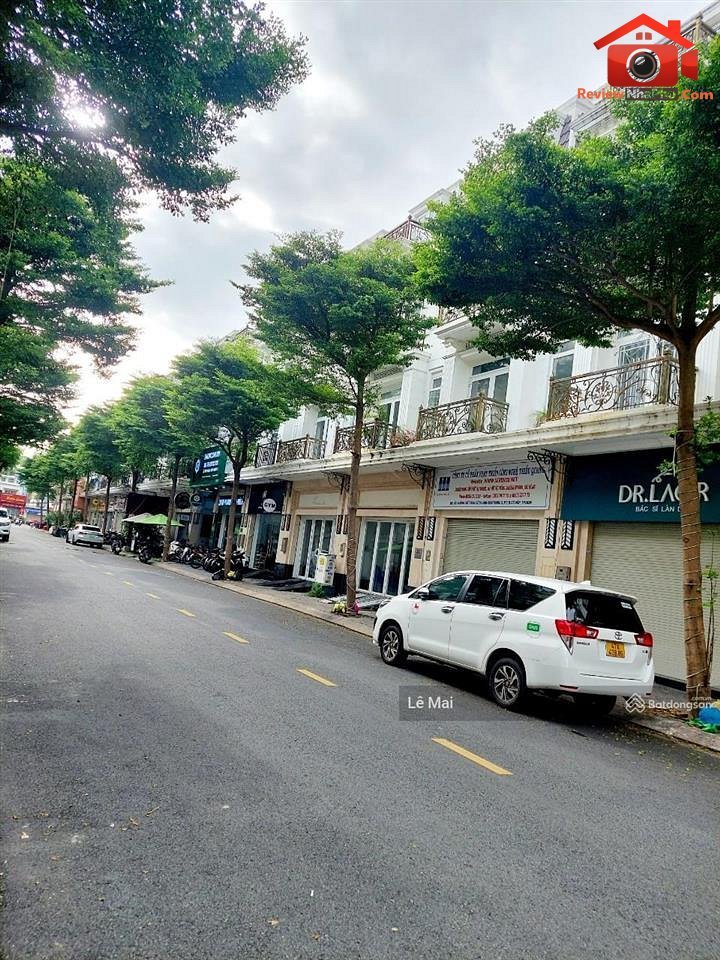 Nhà Mặt Tiền 100m² Giá 18 tỷ – Thành phố Hồ Chí Minh REVIEW NHÀ PHỐ
