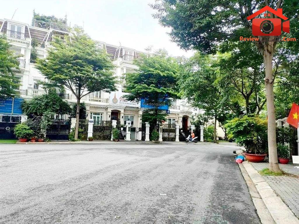 Nhà Mặt Tiền 100m² Giá 18 tỷ – Thành phố Hồ Chí Minh REVIEW NHÀ PHỐ