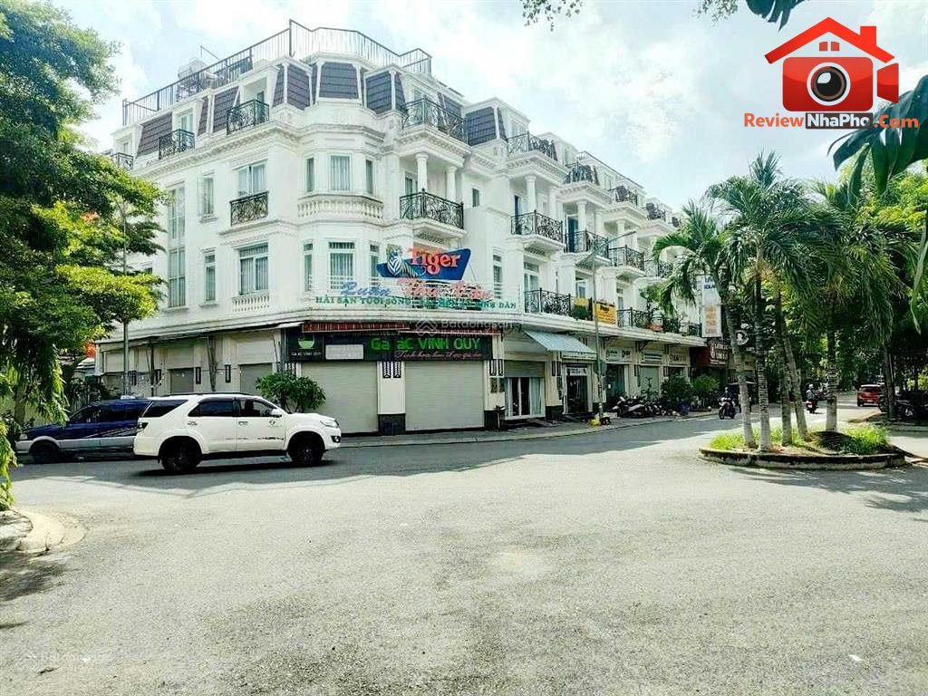 Nhà Mặt Tiền 100m² Giá 18 tỷ – Thành phố Hồ Chí Minh REVIEW NHÀ PHỐ