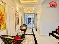 Nhà Mặt Tiền 100m² Giá 18 tỷ – Thành phố Hồ Chí Minh REVIEW NHÀ PHỐ