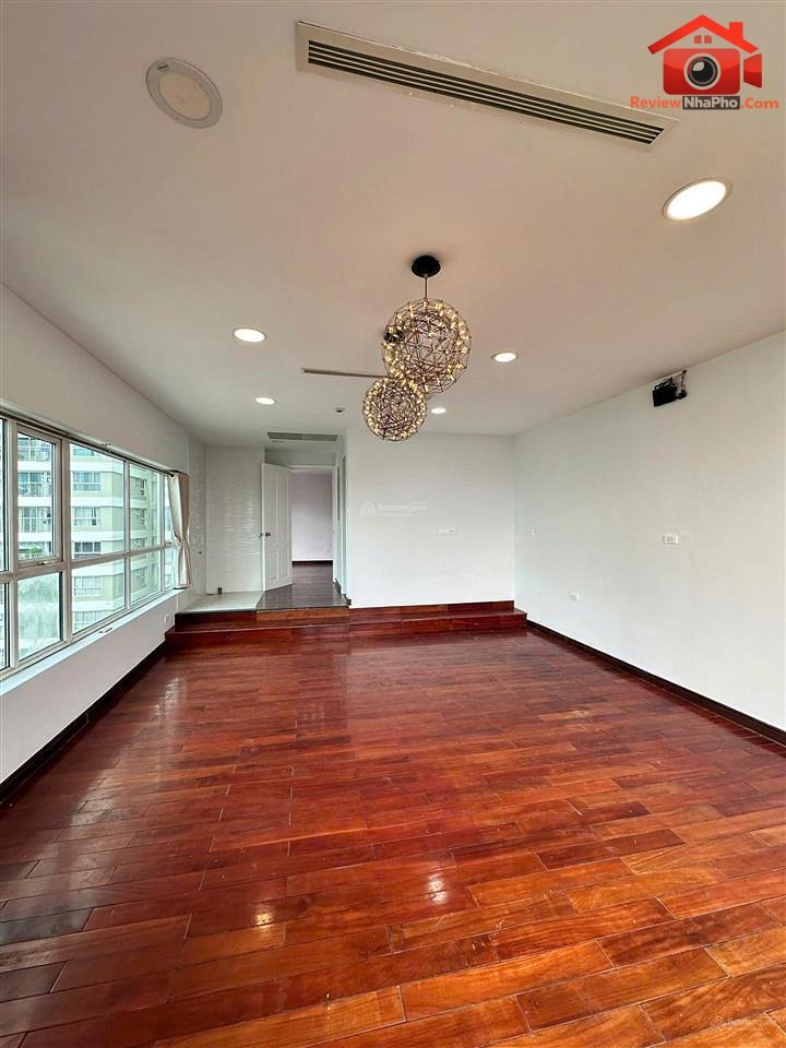 Bán nhà đất Đường Không xác định – Phường cũ Không xác định Quận 10 – Thành phố Hồ Chí Minh REVIEW NHÀ PHỐ 300 m2 – 18 tỷ