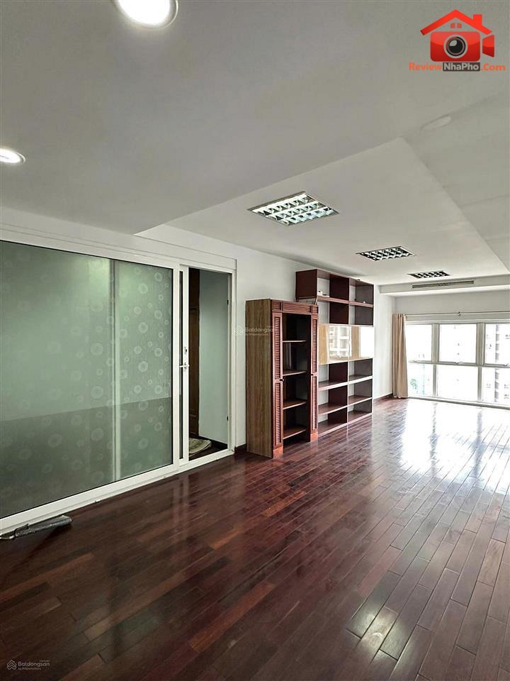 Bán nhà đất Đường Không xác định – Phường cũ Không xác định Quận 10 – Thành phố Hồ Chí Minh REVIEW NHÀ PHỐ 300 m2 – 18 tỷ