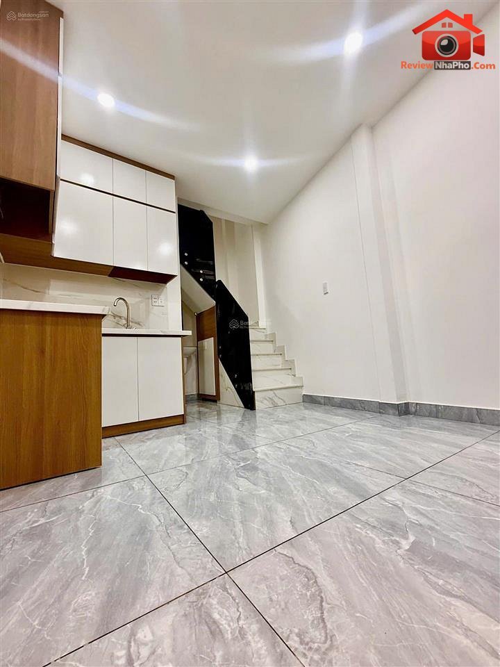 Cần bán nhà 2 phòng ngủ Đường Lạc Long Quân – Quận 11 – Thành phố Hồ Chí Minh 2.89 tỷ