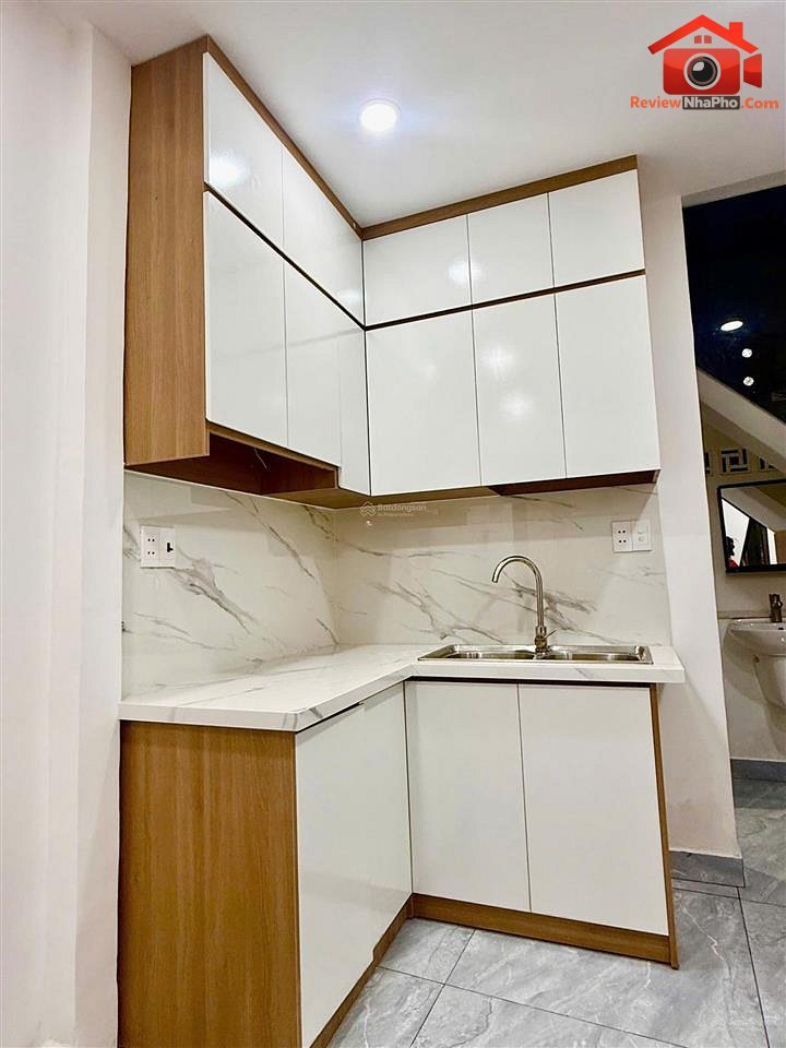 Cần bán nhà 2 phòng ngủ Đường Lạc Long Quân – Quận 11 – Thành phố Hồ Chí Minh 2.89 tỷ