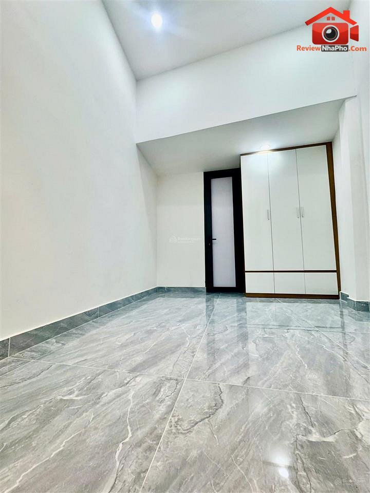 Cần bán nhà 2 phòng ngủ Đường Lạc Long Quân – Quận 11 – Thành phố Hồ Chí Minh 2.89 tỷ