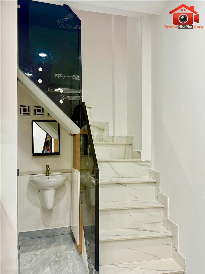Cần bán nhà 2 phòng ngủ Đường Lạc Long Quân – Quận 11 – Thành phố Hồ Chí Minh 2.89 tỷ