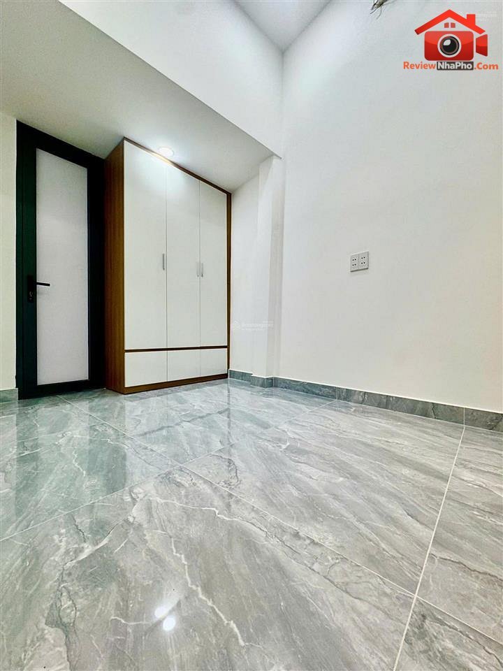 Cần bán nhà 2 phòng ngủ Đường Lạc Long Quân – Quận 11 – Thành phố Hồ Chí Minh 2.89 tỷ