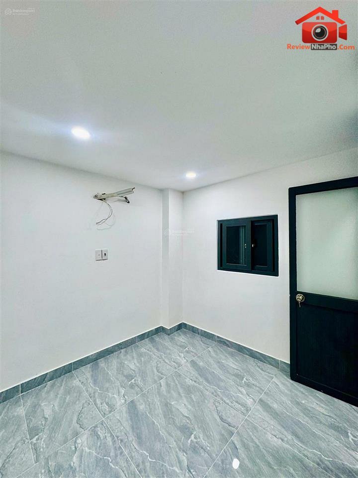 Cần bán nhà 2 phòng ngủ Đường Lạc Long Quân – Quận 11 – Thành phố Hồ Chí Minh 2.89 tỷ