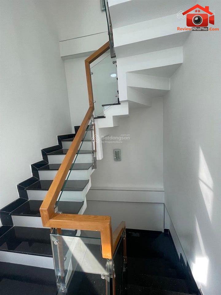 Nhà riêng 4 phòng ngủ, 4 phòng tắm, 60 m2, giá 10.9 tỷ – Bán nhà đất Đường Huỳnh Văn Bánh – Phường cũ 11 Quận Phú Nhuận – Thành phố Hồ Chí Minh REVIEW NHÀ PHỐ