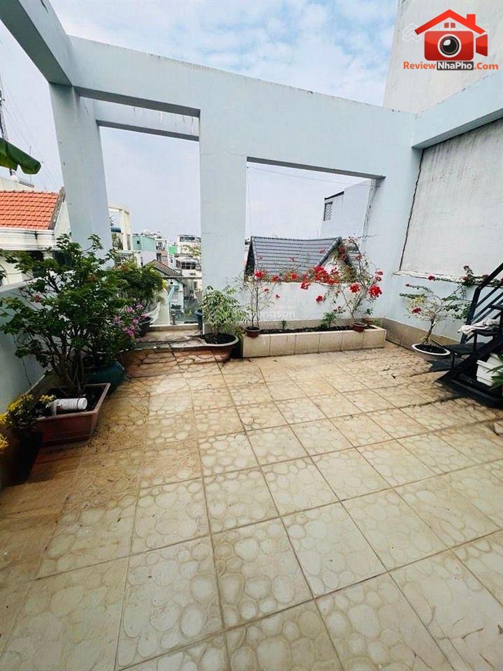 Nhà mặt tiền 4 tầng 4 phòng ngủ giá 9.4 tỷ – REVIEW NHÀ PHỐ