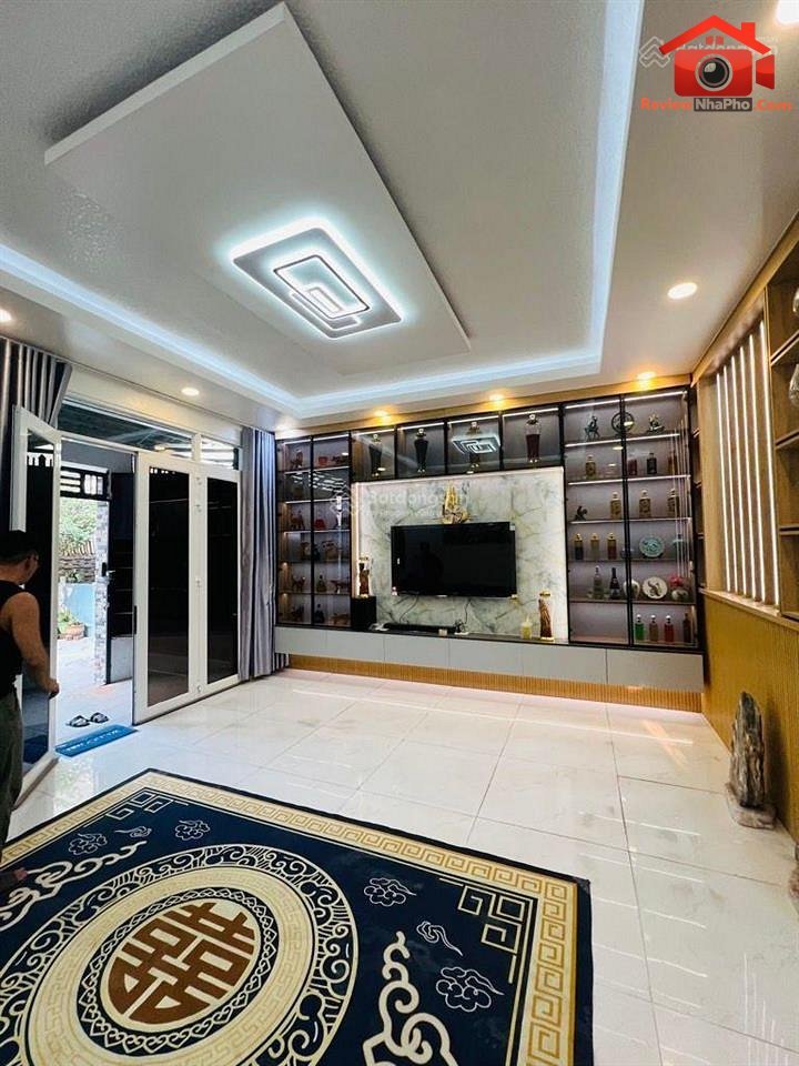 Bán nhà 2 tầng đẹp đường Phạm Văn Chí – Quận 6 – Thành phố Hồ Chí Minh 11.5 tỷ