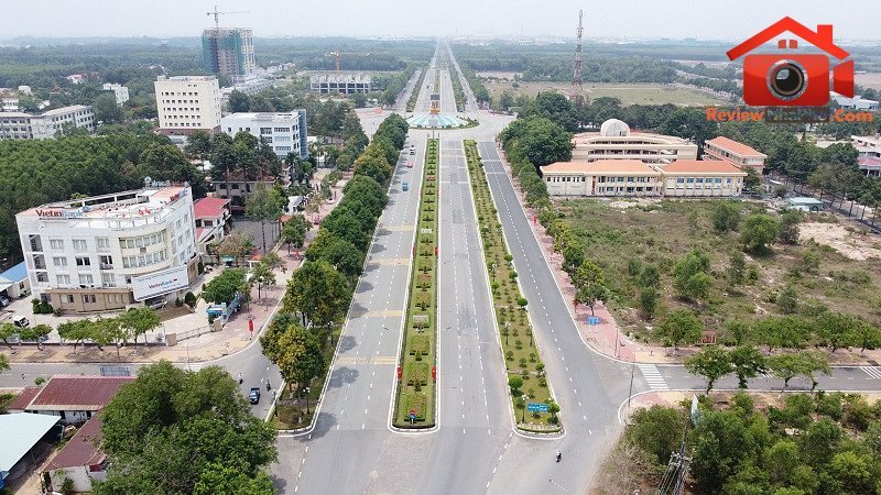 Bất động sản 24h: Điều chỉnh quy hoạch đô thị mới Nhơn Trạch; TP.HCM chốt hạn bàn giao mặt bằng khu Mả Lạng- Ảnh 1.