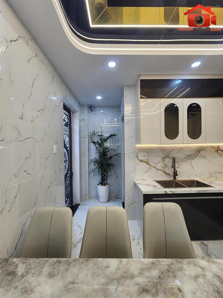 Nhà 5 Tầng 70m² Giá 6.79 tỷ – REVIEW NHÀ PHỐ
