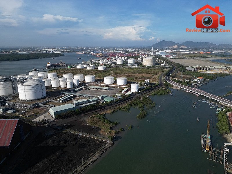 TP.HCM khởi công siêu cảng hơn 50.800 tỷ và cao tốc gần 46.918 tỷ đồng- Ảnh 1. TP.HCM khởi công siêu cảng hơn 50.800 tỷ và cao tốc gần 46.918 tỷ đồng- Ảnh 1.