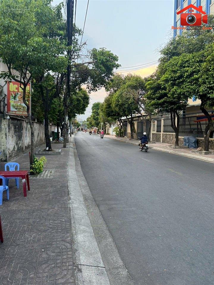 Bán nhà đất Đường Cầu Xéo – Phường cũ Tân Sơn Nhì Quận Tân Phú – Thành phố Hồ Chí Minh REVIEW NHÀ PHỐ 1200 m2 115 tỷ