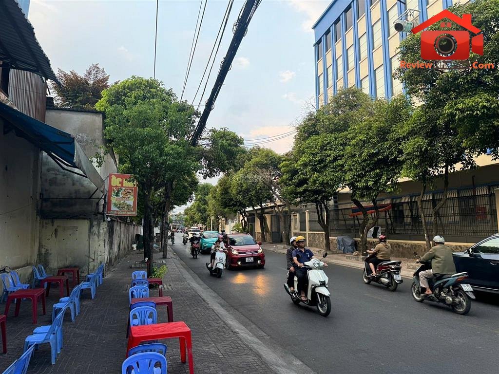 Bán nhà đất Đường Cầu Xéo – Phường cũ Tân Sơn Nhì Quận Tân Phú – Thành phố Hồ Chí Minh REVIEW NHÀ PHỐ 1200 m2 115 tỷ