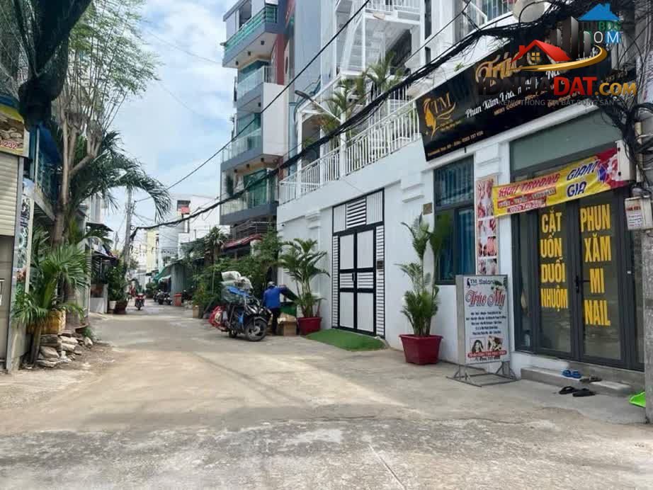 [Đánh giá Nhà Phố] Vị trí đắc địa trên đường Lê Văn Quới, thuận lợi cho kinh doanh - Review Nhà Phố - Ảnh 1