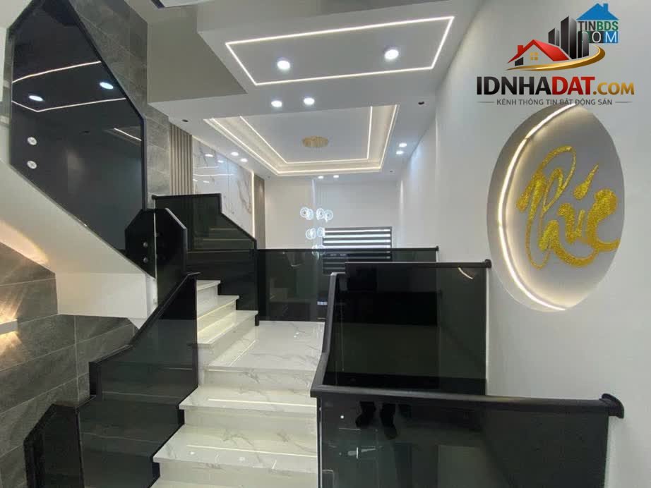 [Đánh giá Nhà Phố] Toà Nhà 5 Tầng Hẻm Rộng 8M, Gần Mặt Tiền Phạm Đăng Giảng - Review Nhà Phố - Ảnh 1