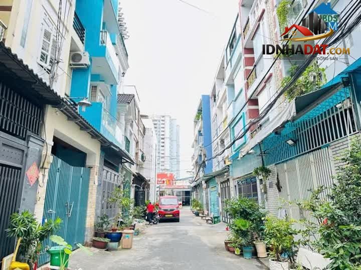 Bán nhà HXT Mã Lò, Bình Trị Đông A, Bình Tân,
DT … – Bán nhà trong ngõ – hẻm Quận Bình Tân – TP Hồ Chí Minh giá 5 – 7 tỷ