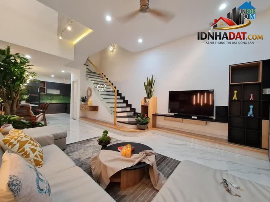 [Đánh giá Nhà Phố] Nhà Mặt Tiền Kinh Doanh Tại Chợ Khu Tên Lửa, Quận Bình Tân - Review Nhà Phố - Ảnh 1