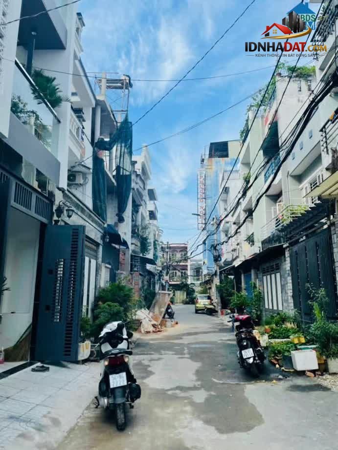 Bán Nhà Chiến Lược Đẹp – Nhà 3 Tầng Mới Tinh… – Bán nhà trong ngõ – hẻm Quận Bình Tân – TP Hồ Chí Minh giá 5 – 7 tỷ