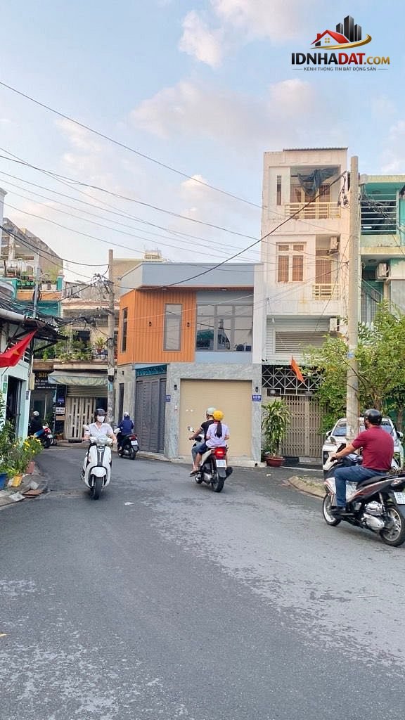 Bán nhà mới 2 tầng tại Tân Sơn Nhì, hẻm tải tránh … – Bán nhà trong hẻm – ngõ Huyện Tân Sơn – TP Hồ Chí Minh giá BÁN 7 – 10 tỷ